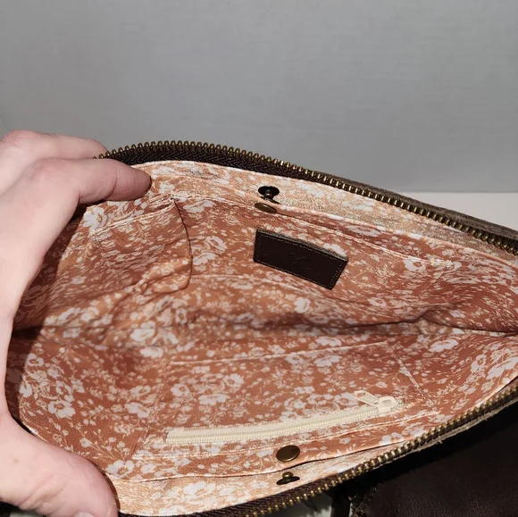 Lyons Leather Co. Espresso Queen Bee Brown Leather Crossbody And Baby Bee - Picture 3 of 12